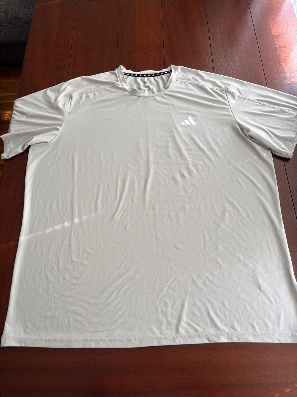 adidas Light Gray Short Sleeve Athletic Tee Size XXL